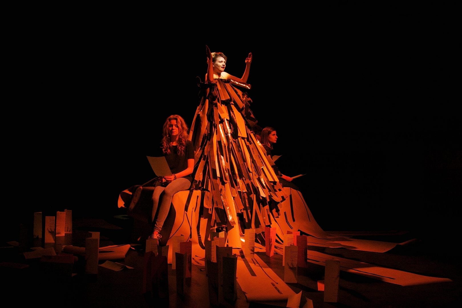 Ruth Barker, Circle Work, 2015. Performance. Photography by Christopher MacInnes. Courtesy of the Agency