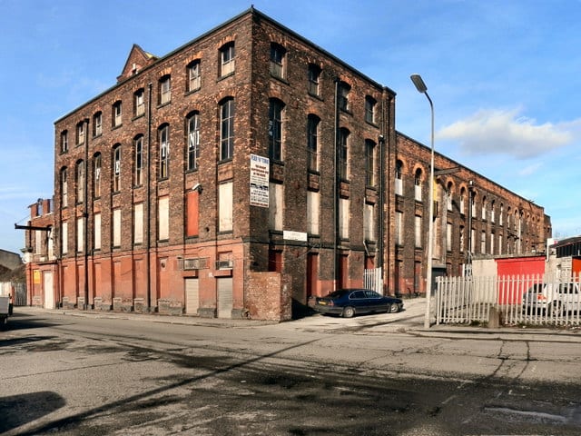 Photo: David Dixon @ geograph
