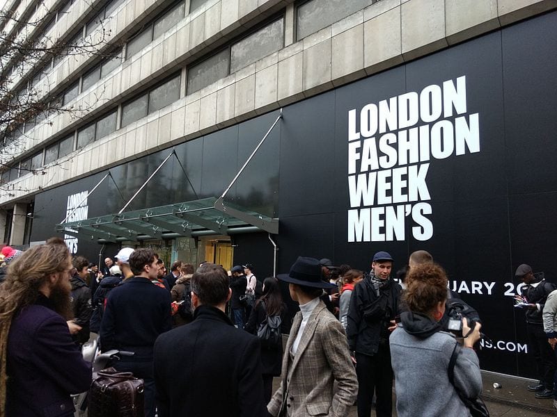 London_Fashion_Week_Men's_Strand_January_2017_02