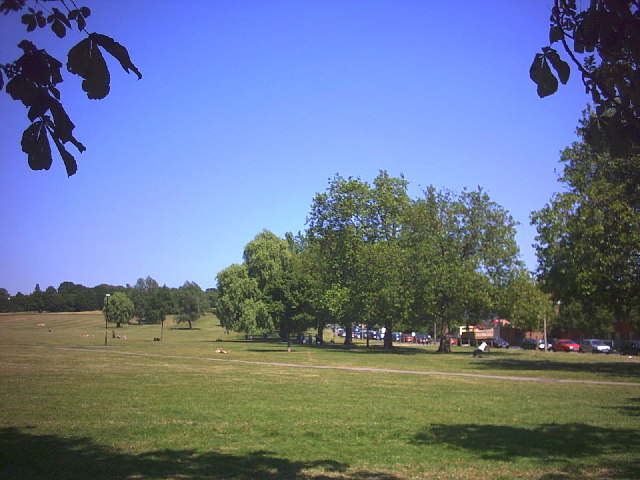 Photo: Noel Foster @ Geograph.