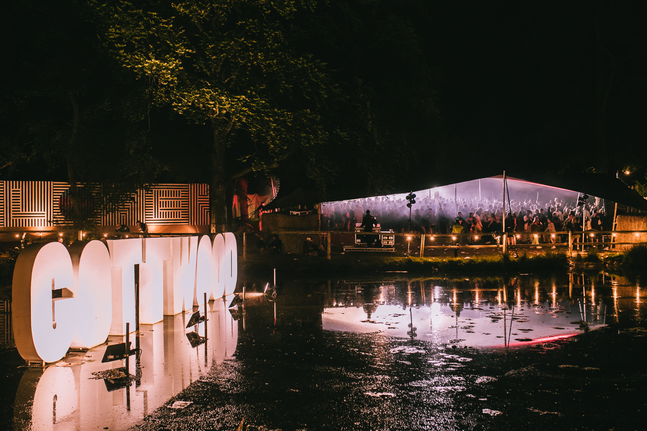© Photography by Jake Davis for Here & Now (fb.com/wearehereandnow)