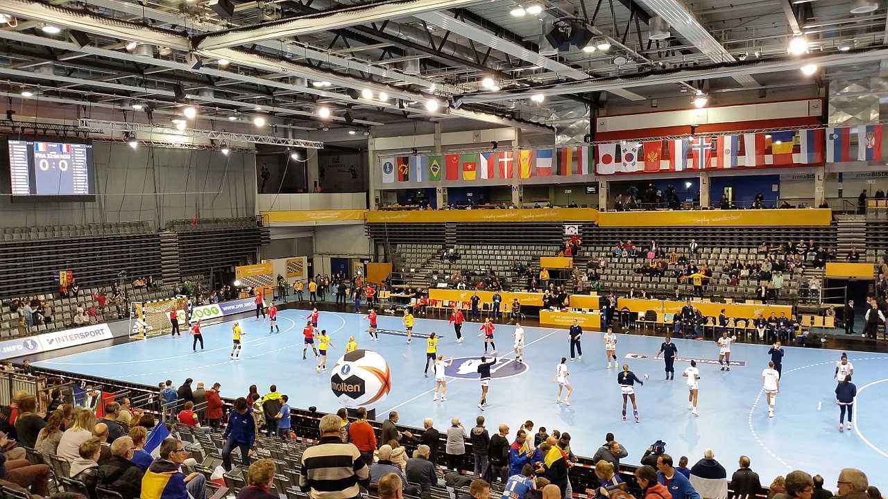 1280px-Arena_Trier_4