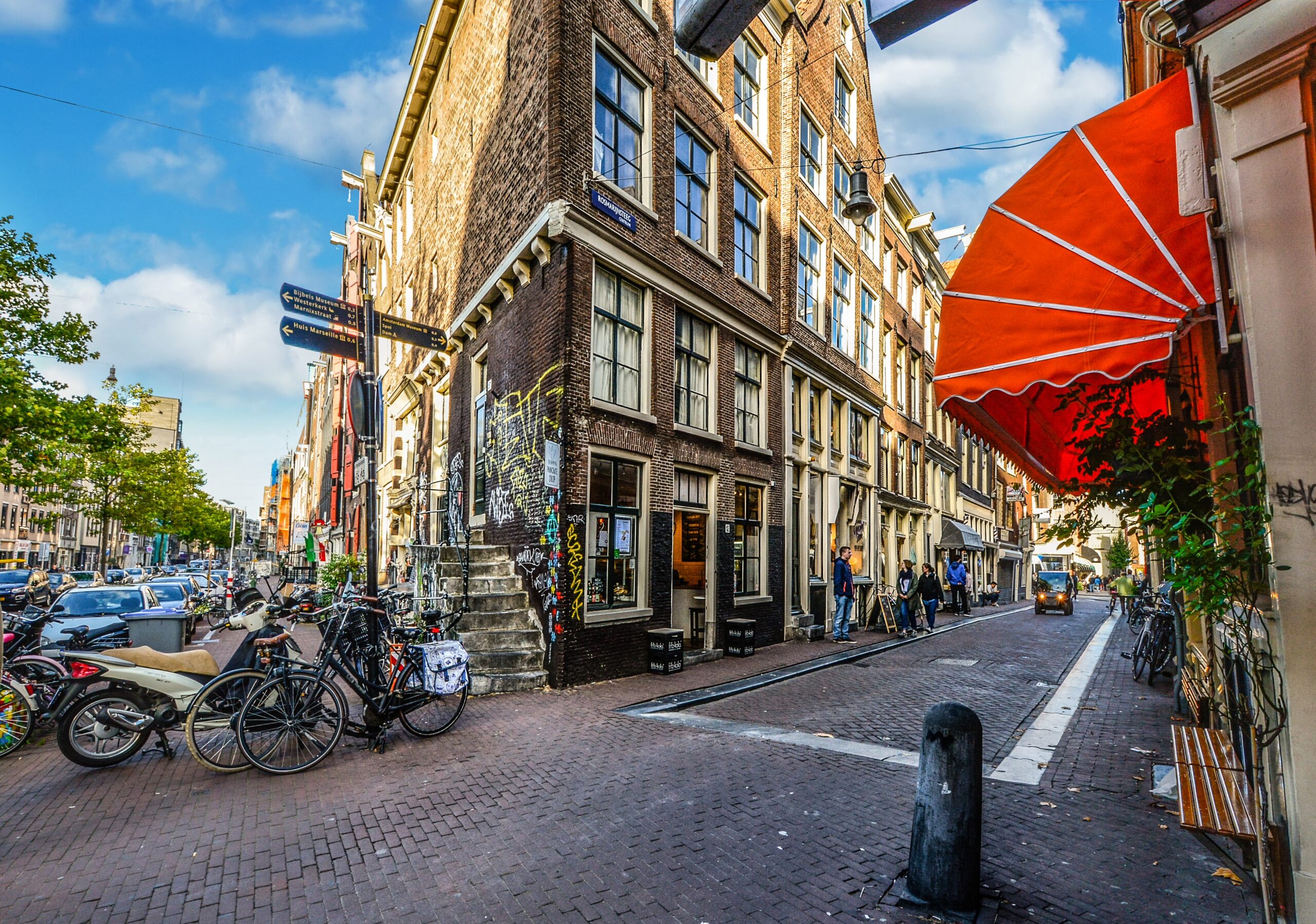 sky-sun-road-street-town-alley-1387695-pxhere.com
