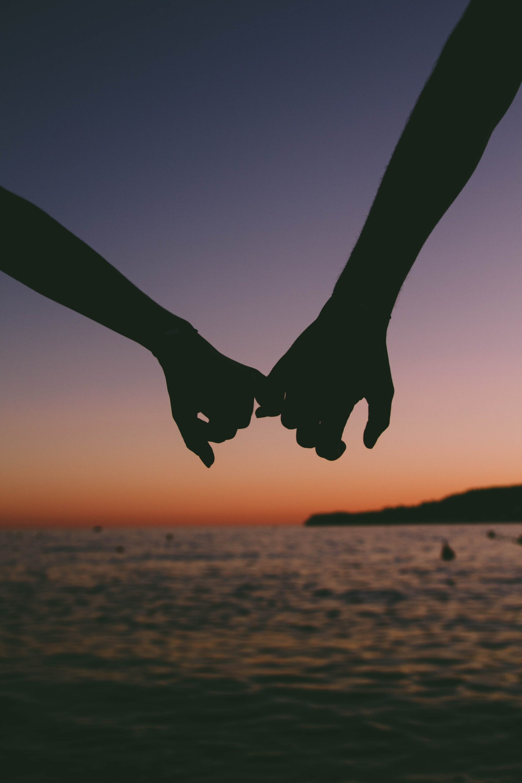 Relationship photo: Valentin Antonucci @Unsplash