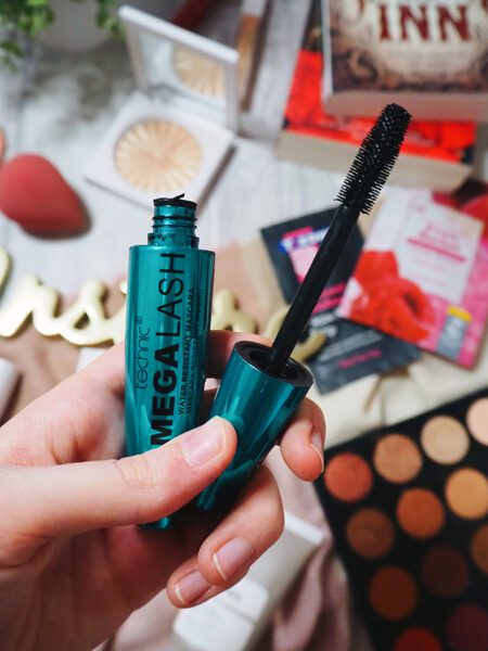 Technic mega lash mascara waterproof