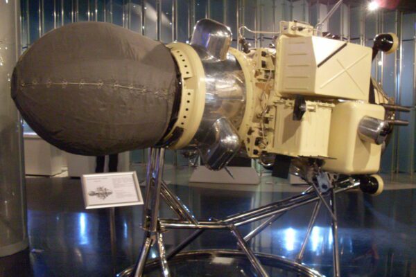 Mock up of the Luna 9 spacecraft armaell@wikimediacommons