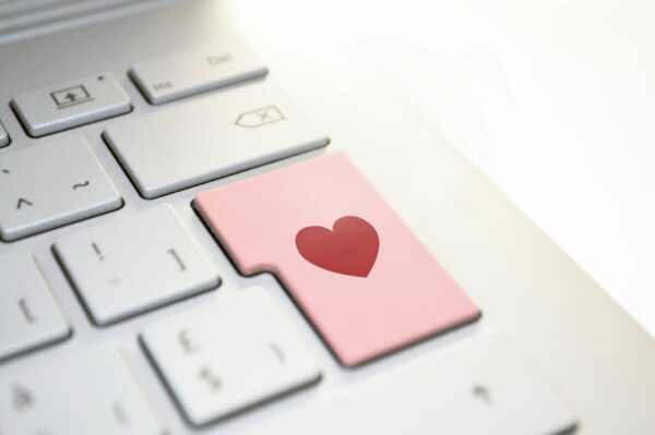 heart keyboard online dating