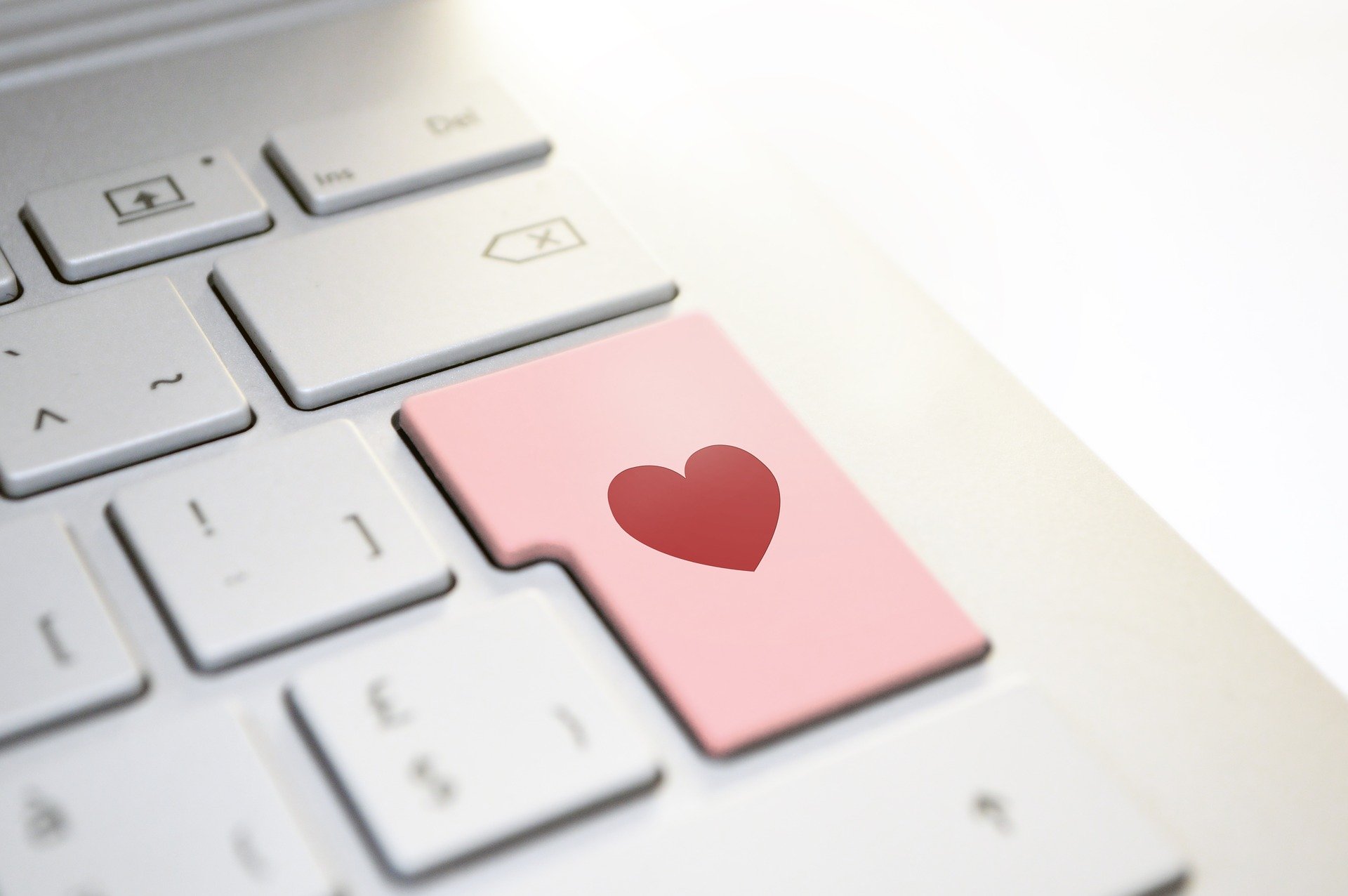 heart keyboard online dating