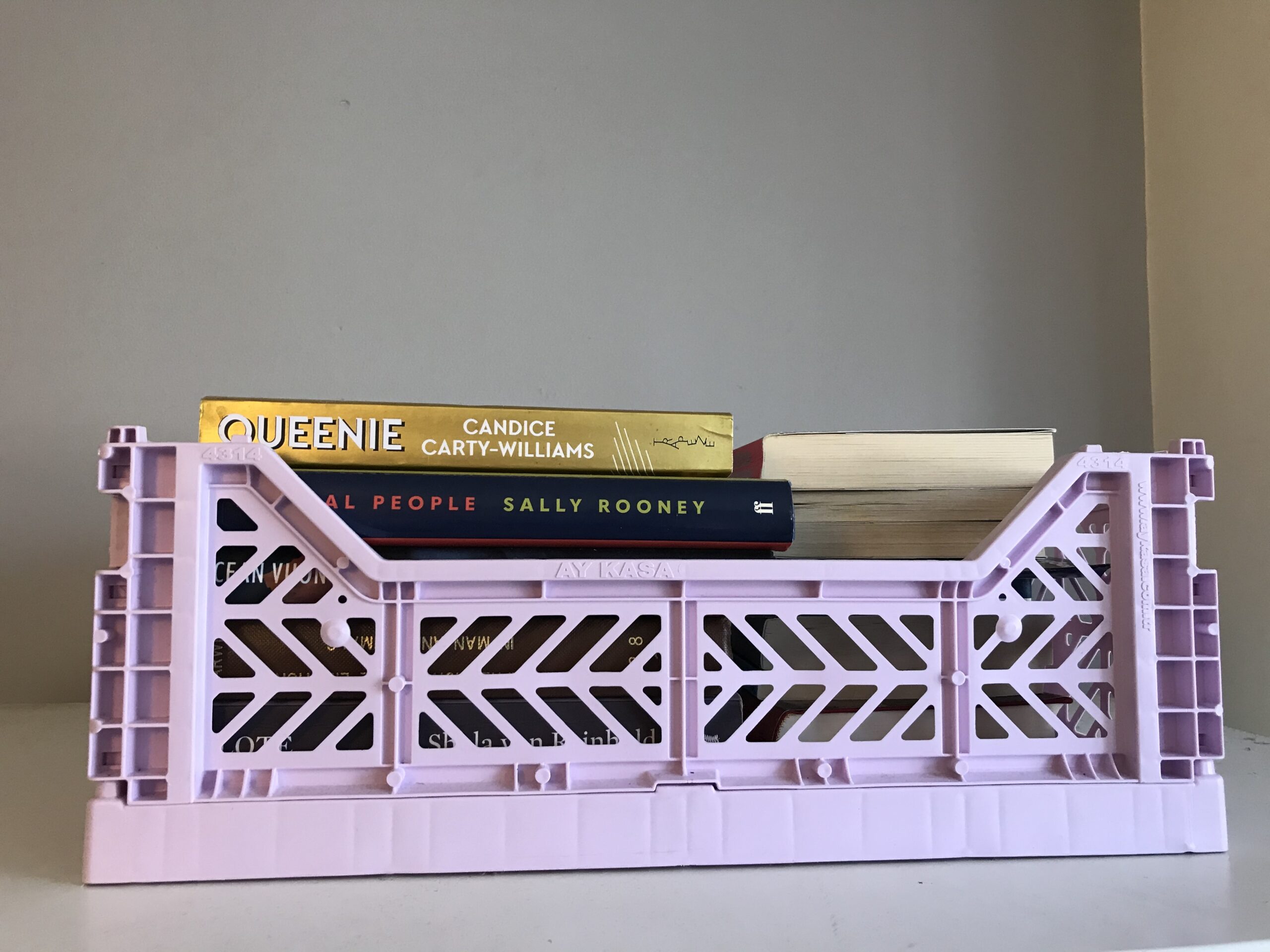 Hay crate books storage solution