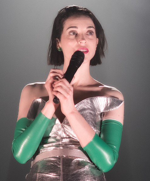 494px-January_2018_St._Vincent_39116195524_cropped