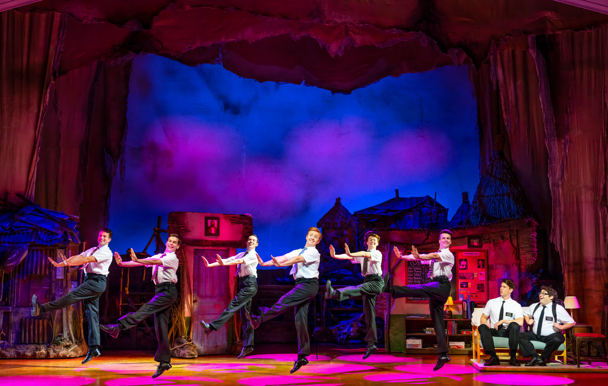 2.-The-Book-of-Mormon.-UK-tourin-1