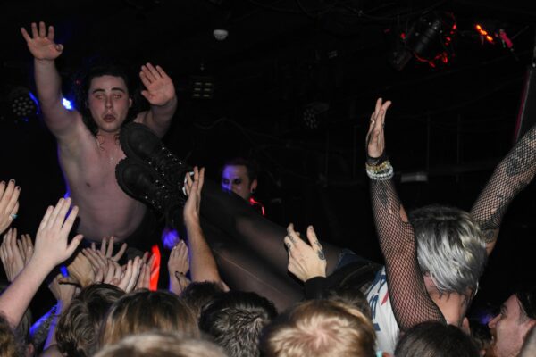War Crowd 2