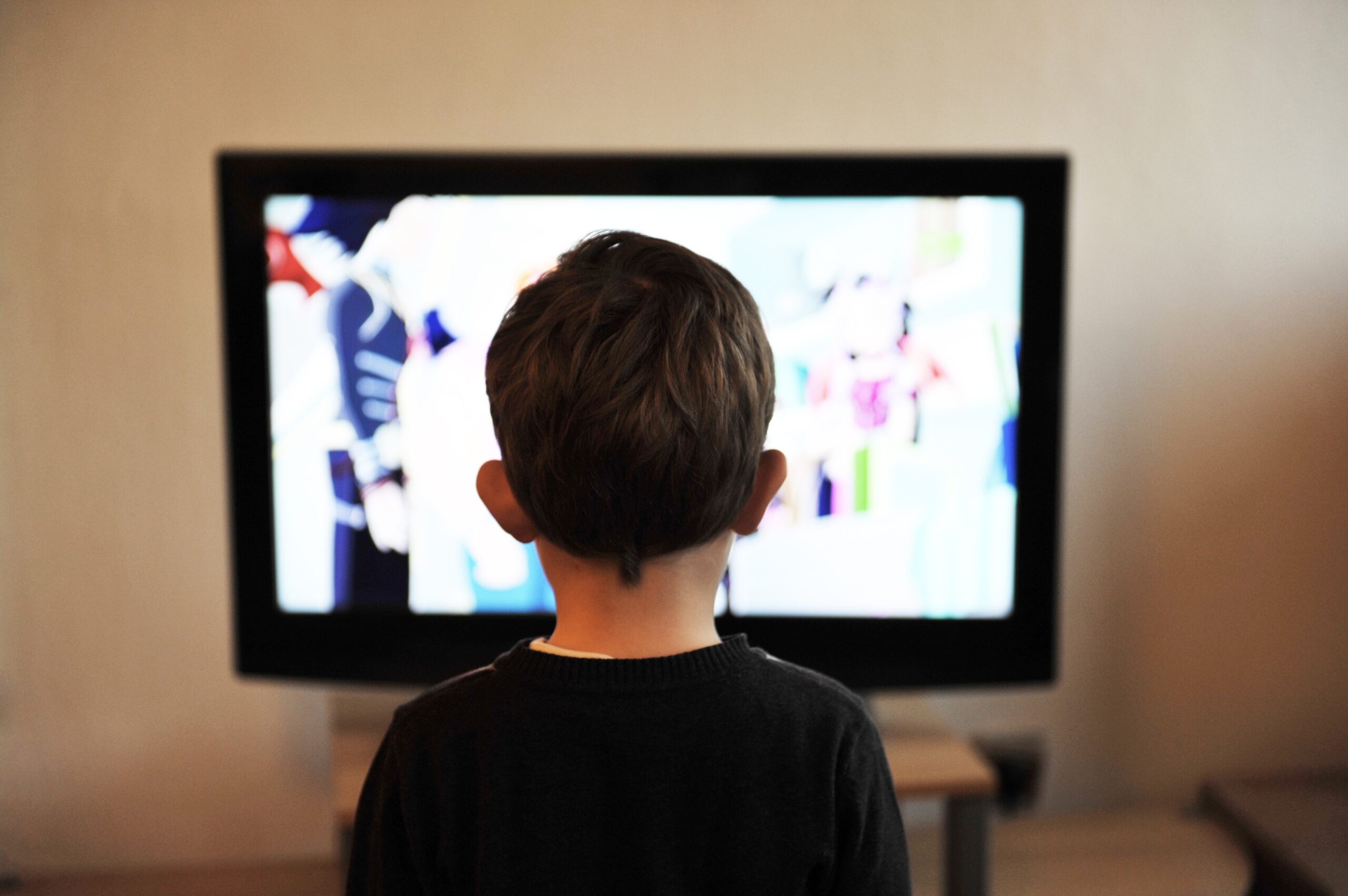 people-technology-boy-home-young-sitting-949763-pxhere.com