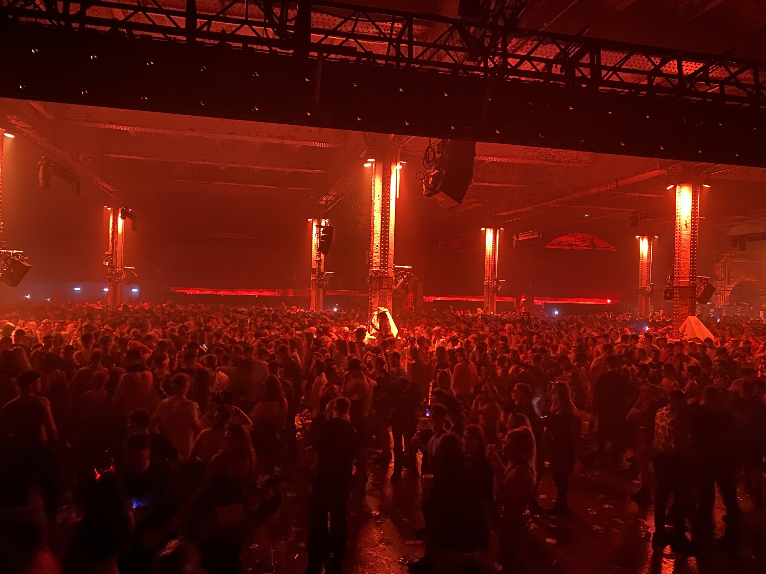 Crowd at WHP