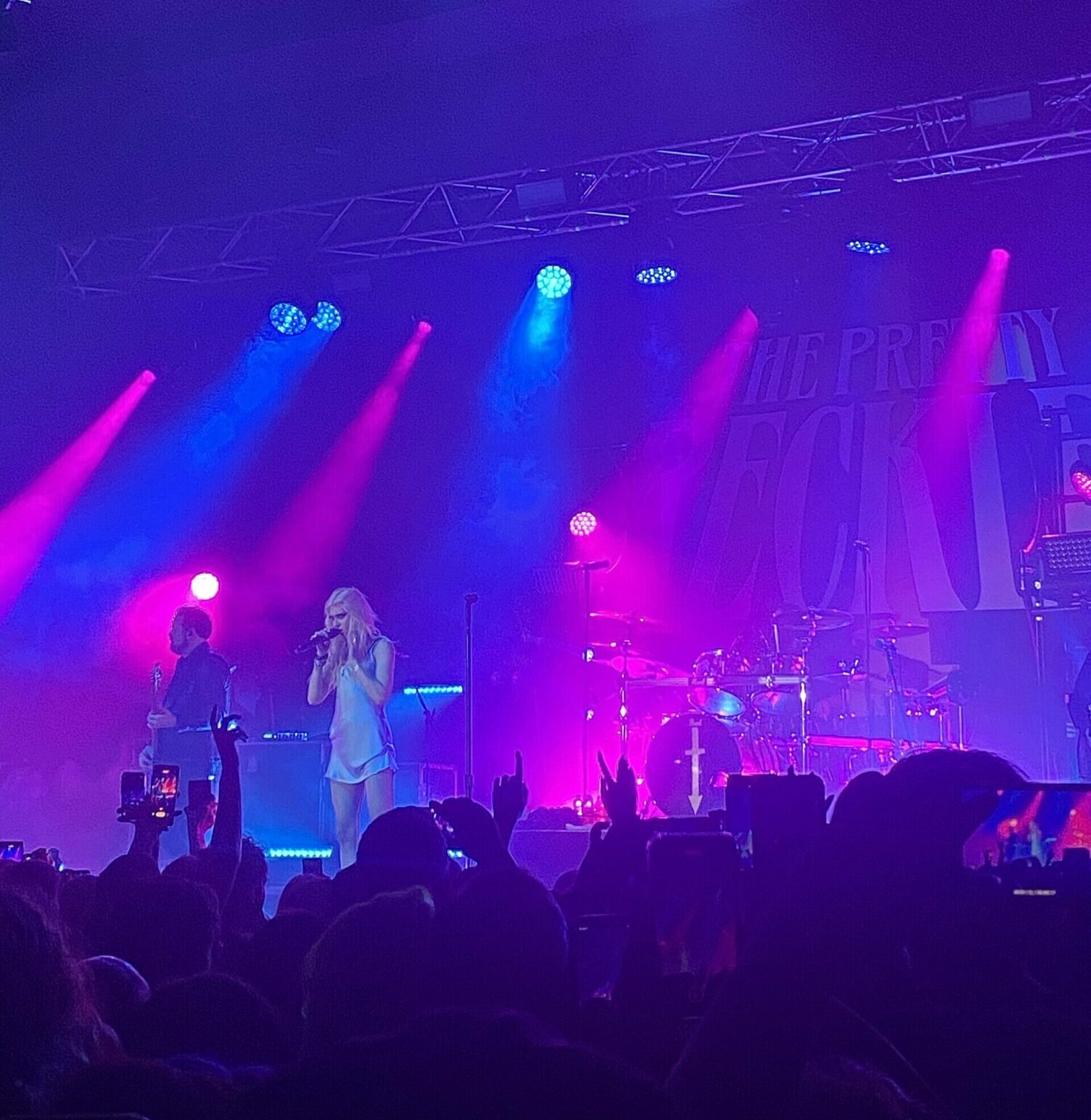 Taylor Momsen Main