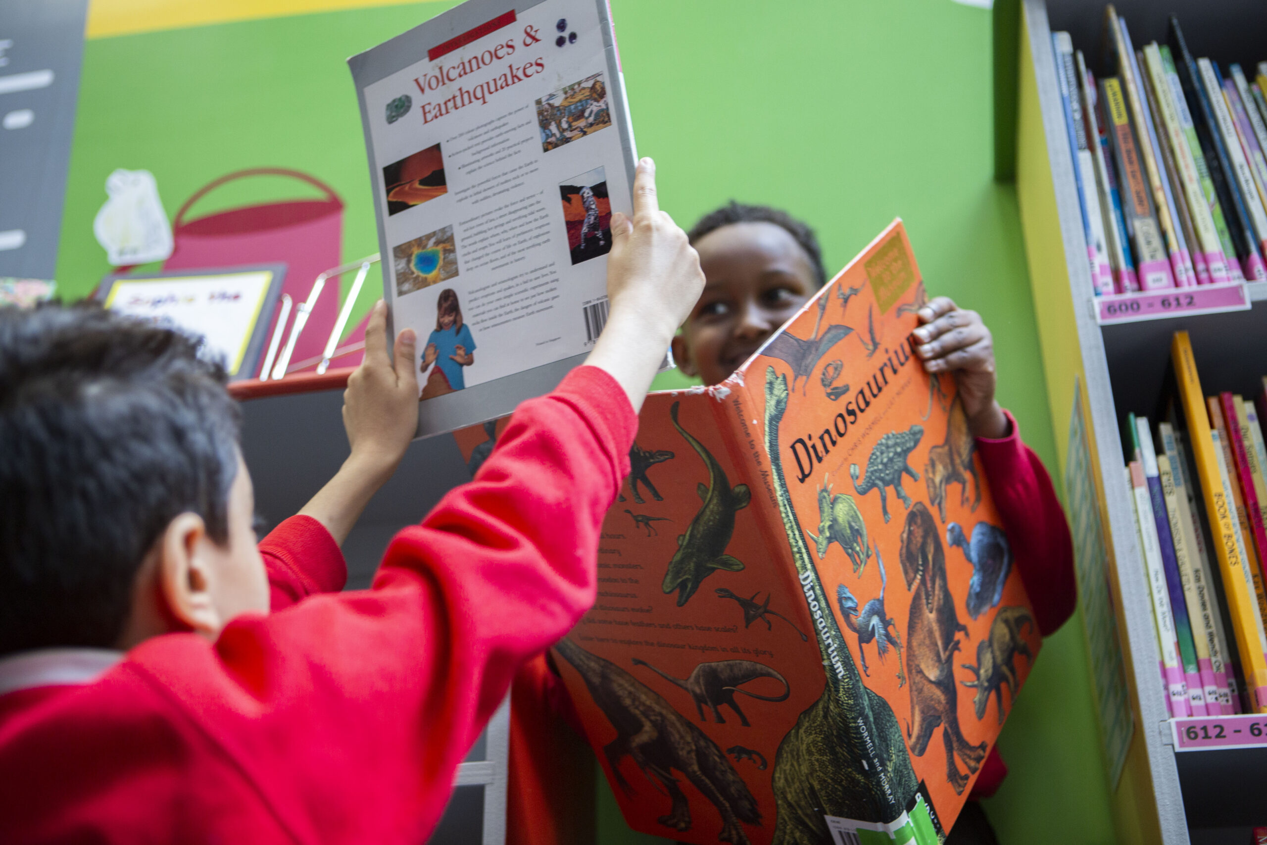 picture of two children reading