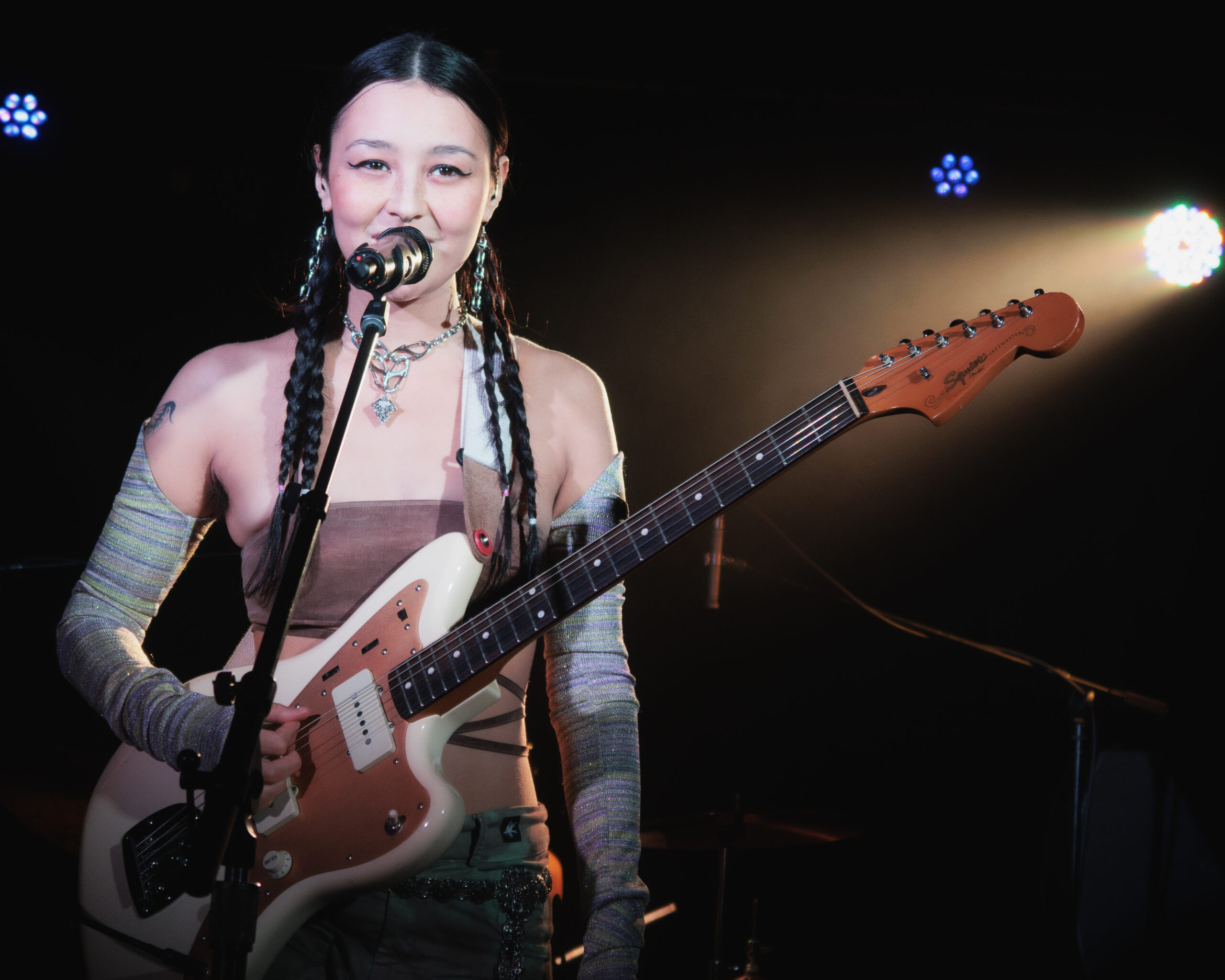 Luna Li 01