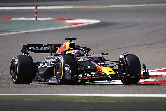 Max Verstappen RB19