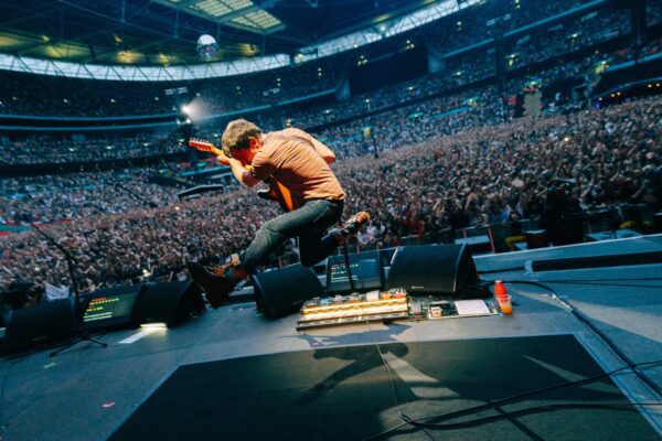 BLUR WEMBLEY SAT PHOEBEFOX 2