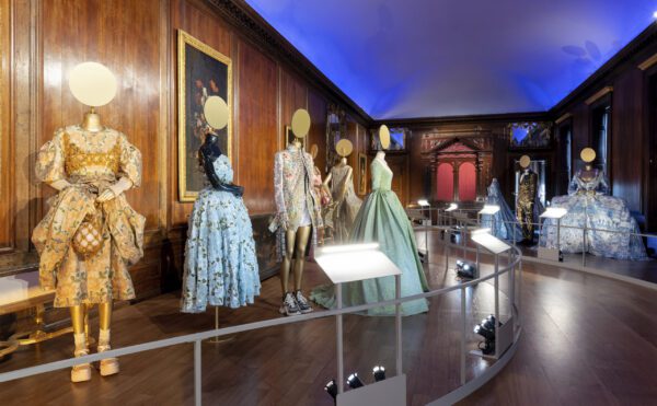 Crown To Couture Exhibition 2023 The Queen's Gallery