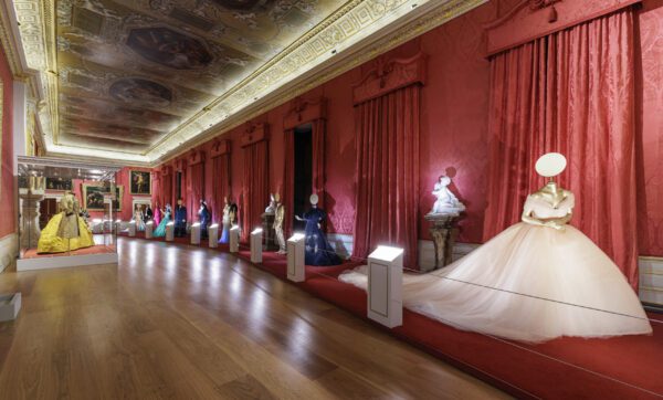 Crown To Couture Exhibition 2023 The King's Gallery