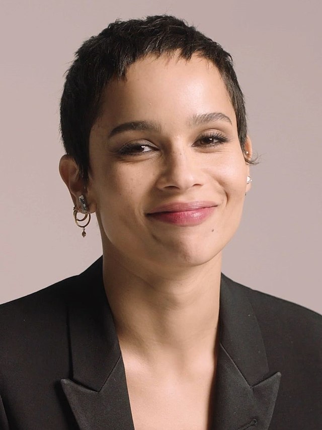 Zoe_Kravitz_2020_dvna_studio_2