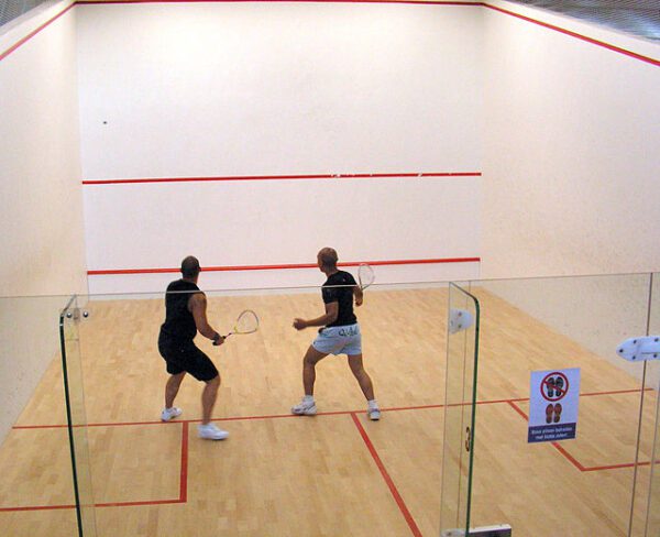 640px-Squash_court