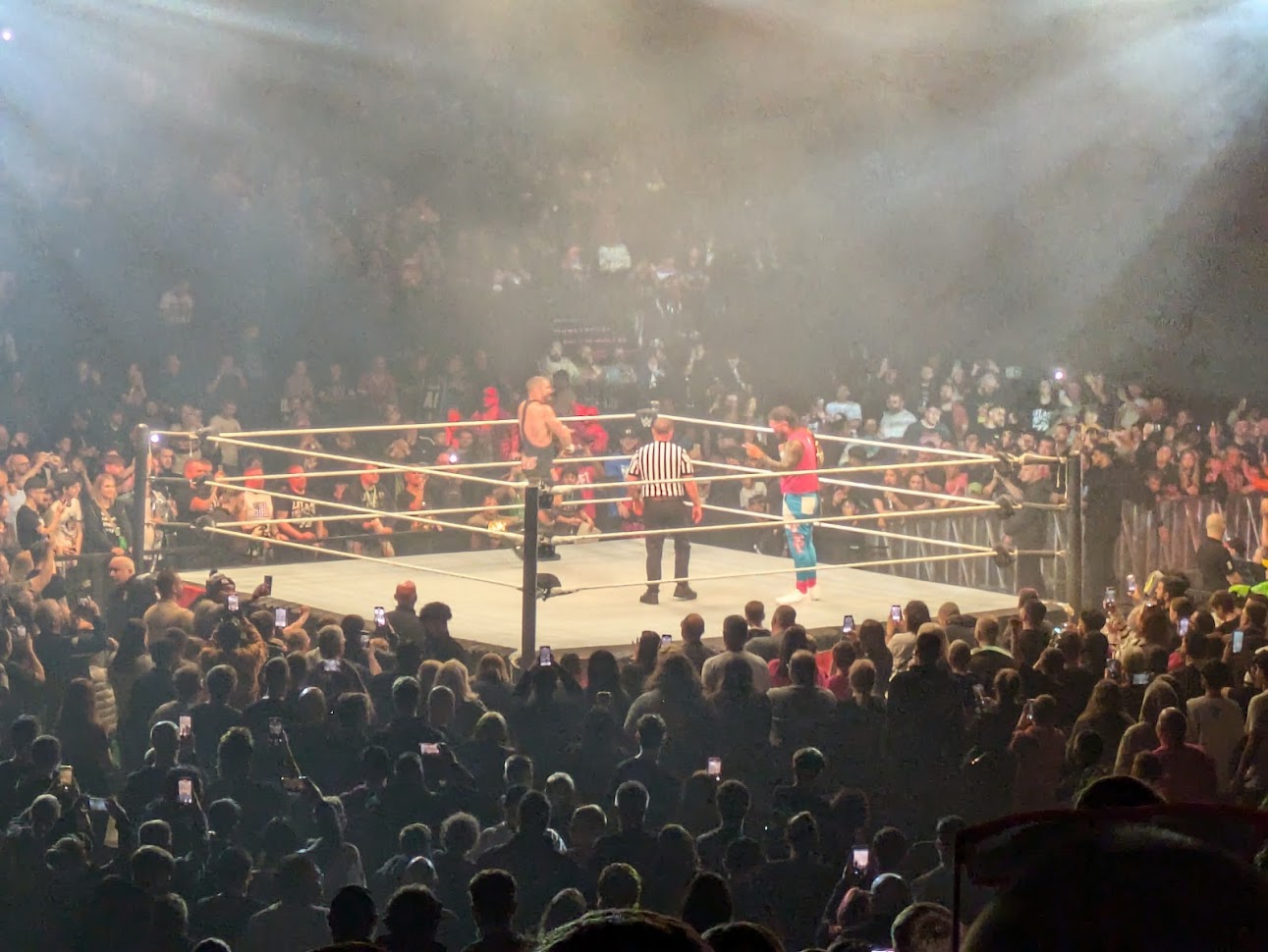 Jey Uso vs. Bron Breakker at the WWE house show in the Co-op Live