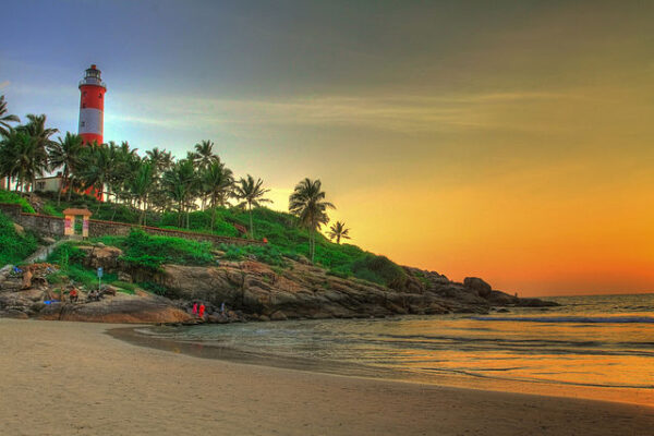 640px-01KovalamBeach&amp;Kerala