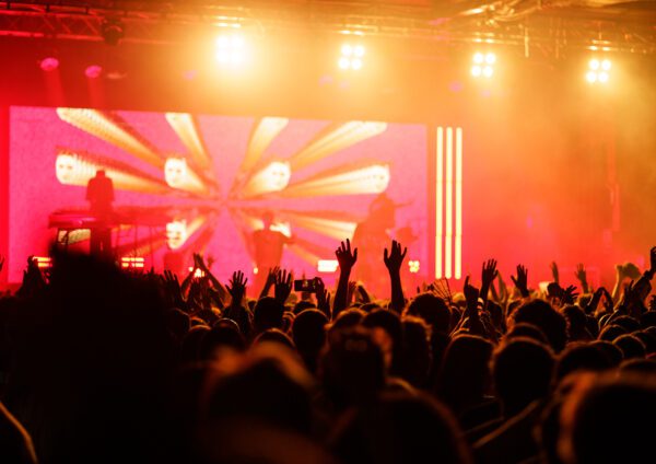 LIVE REVIEW Confidence Man 30.11.24 photo 4