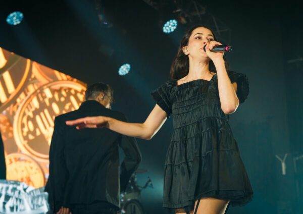 LIVE REVIEW Confidence Man 30.11.24 photo 5