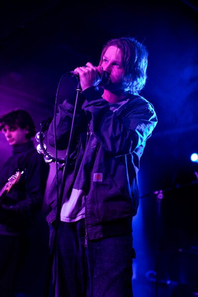Mid Shot Singer