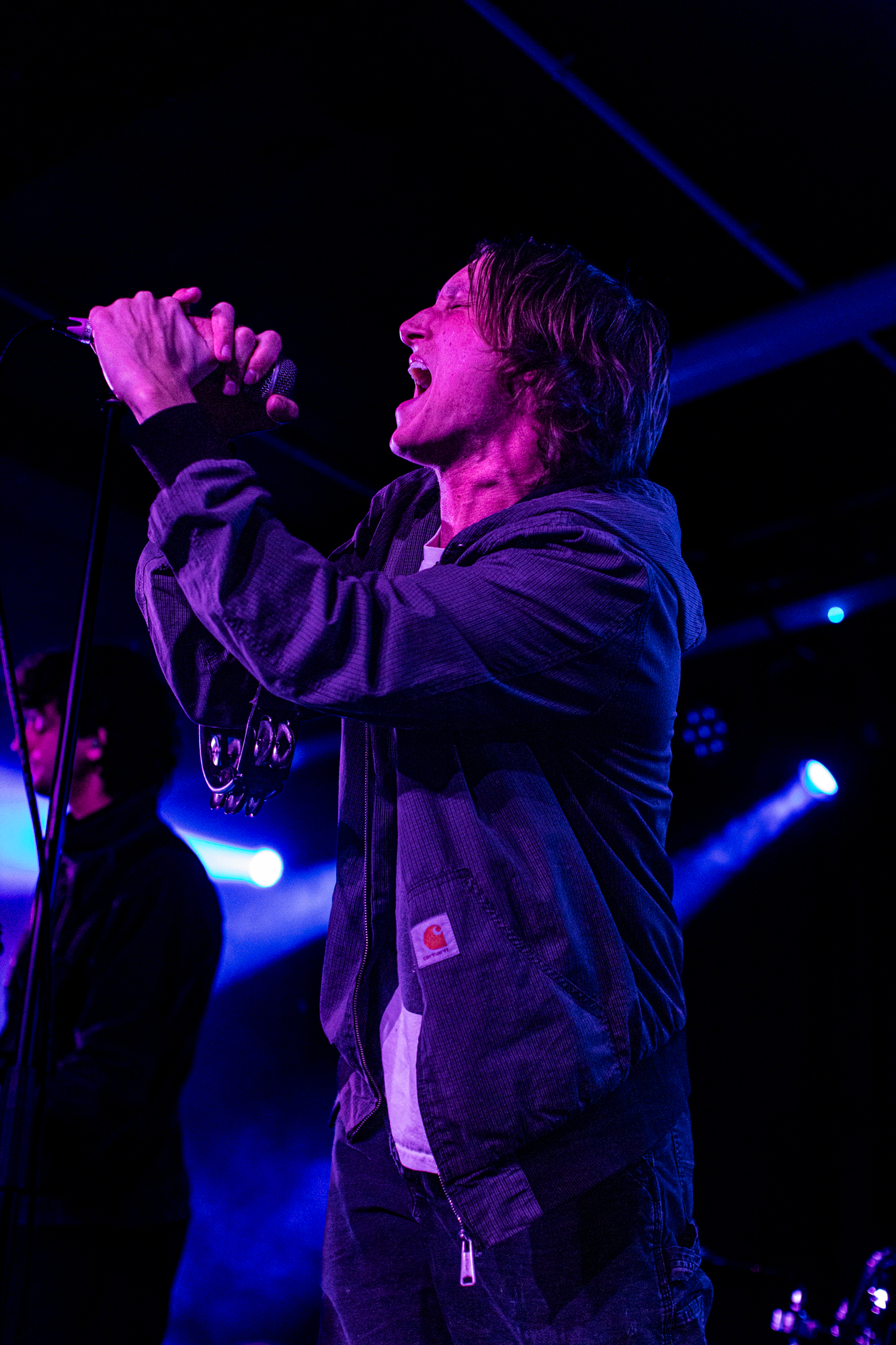 Mid Shiot Impassioned Singer