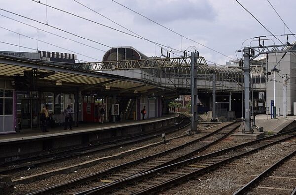 Manchester_Piccadilly_station_MMB_18