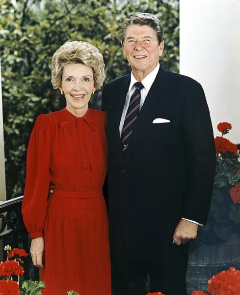 6/3/1985 official portrait of President Reagan and Nancy Reagan