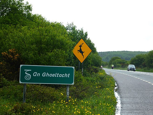 Signs-1150645,_Ballyvourney,_Co._Cork,_Ireland