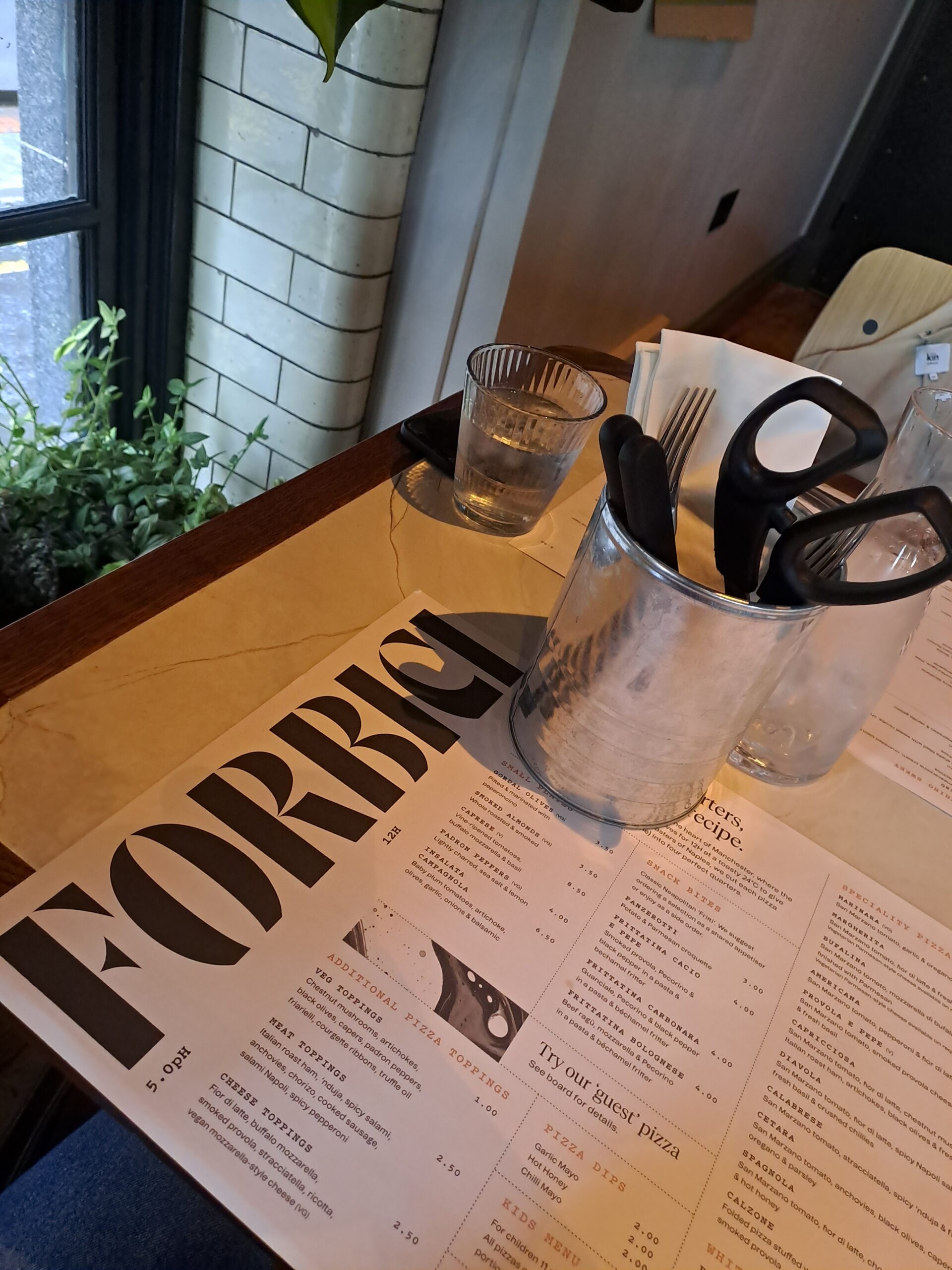 Forbici