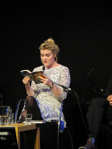 Emerald_Fennell25-03-2013_MarkJones