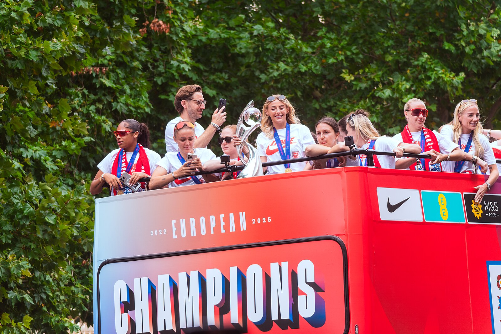 England_Lionesses_Bus_Celebration_-_The_Mall,_London_-_Tuesday_29th_July_2025_11