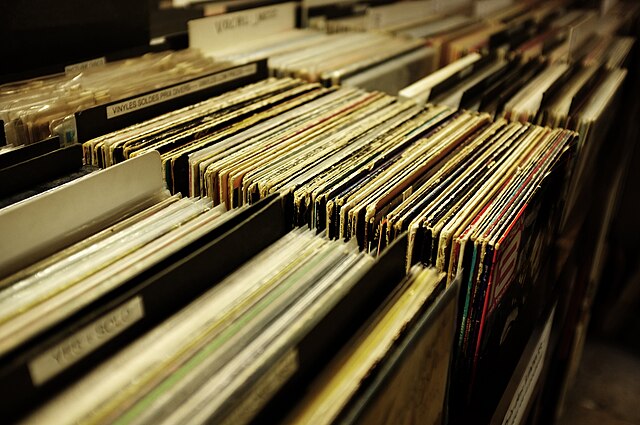 Vinyl_collection_at_a_record_store_(Unsplash)