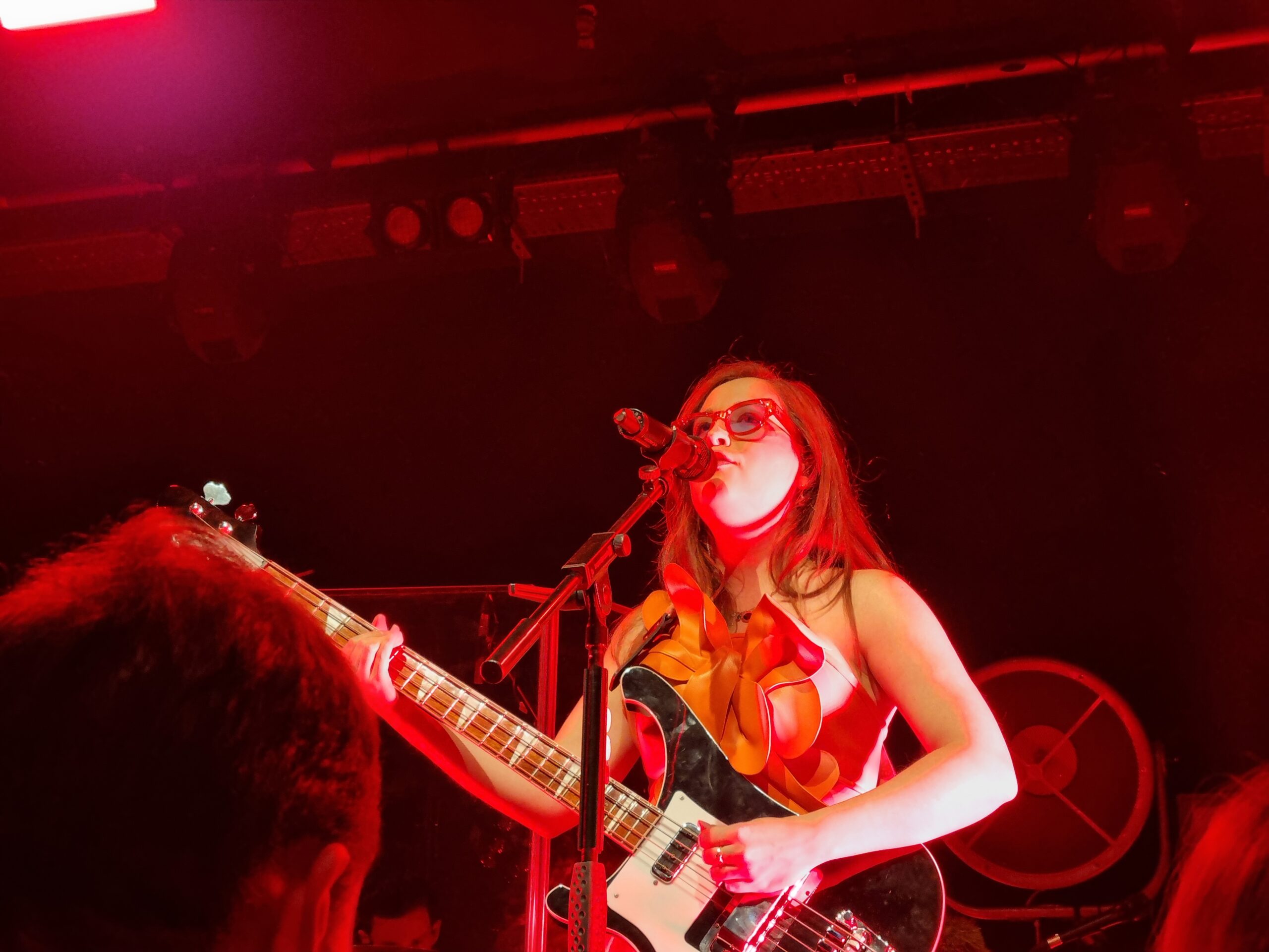 Alice Merton playing bass