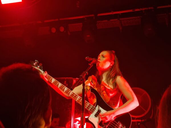 Alice Merton playing bass