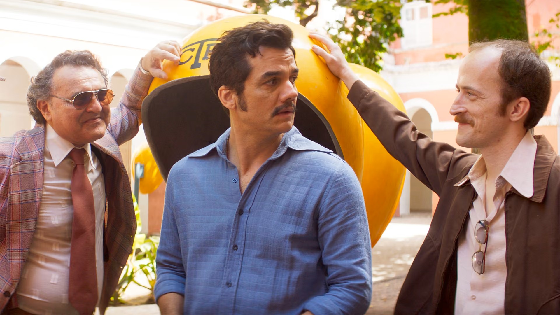 Image of Wagner Moura and cast in the NEON-distributed 2025 film The Secret Agent
